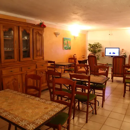 Les 4 Sources Aparthotel 4*